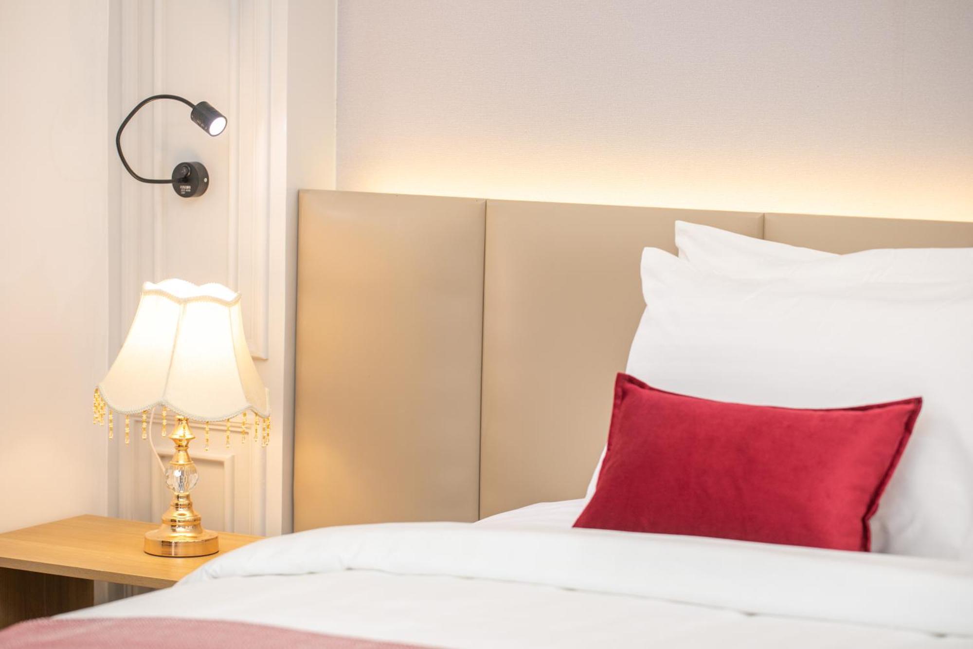Cambana Poipet Hotel Room photo