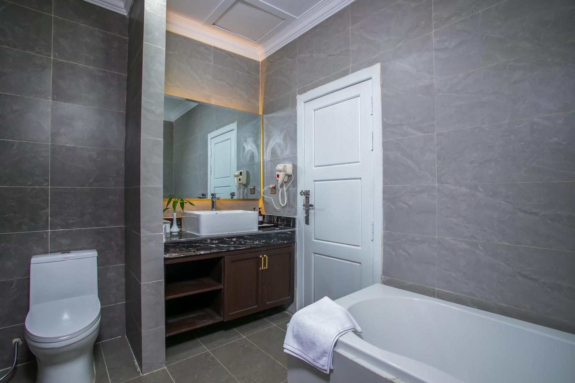 Cambana Poipet Hotel Room photo